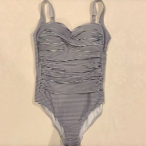 NIPTUCK BATHING SUIT SIZE 10